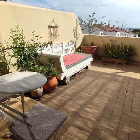 Casa Tarifena بيت للعطل