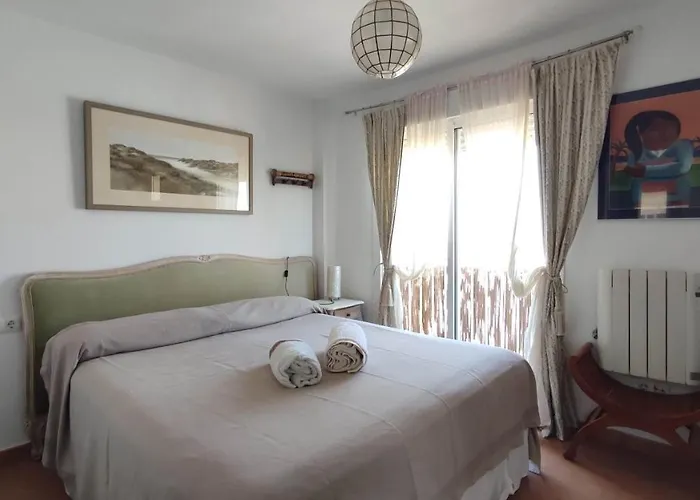 Casa Tarifena بيت للعطل *